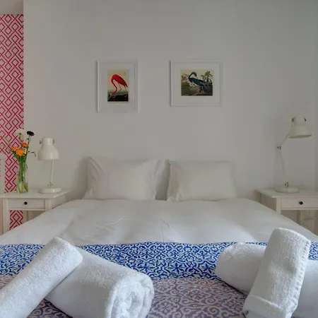 Tracey & Neill's Place In Principe Real 아파트 리스본